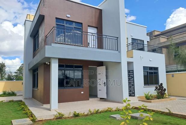 5bdrm Maisonette in Syokimau, Gateway Mall Area for rent