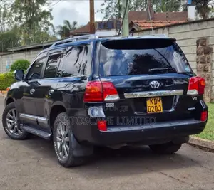Toyota Land Cruiser 2015 Black
