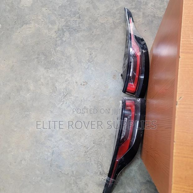 Range Rover Velar Taillights
