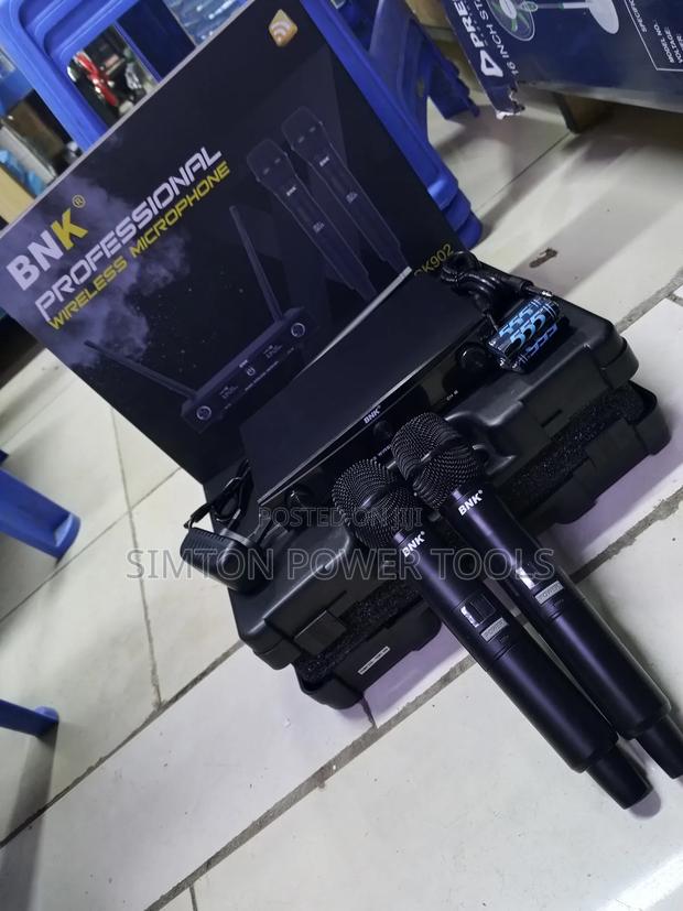 Professional BNK Wireless Microphone