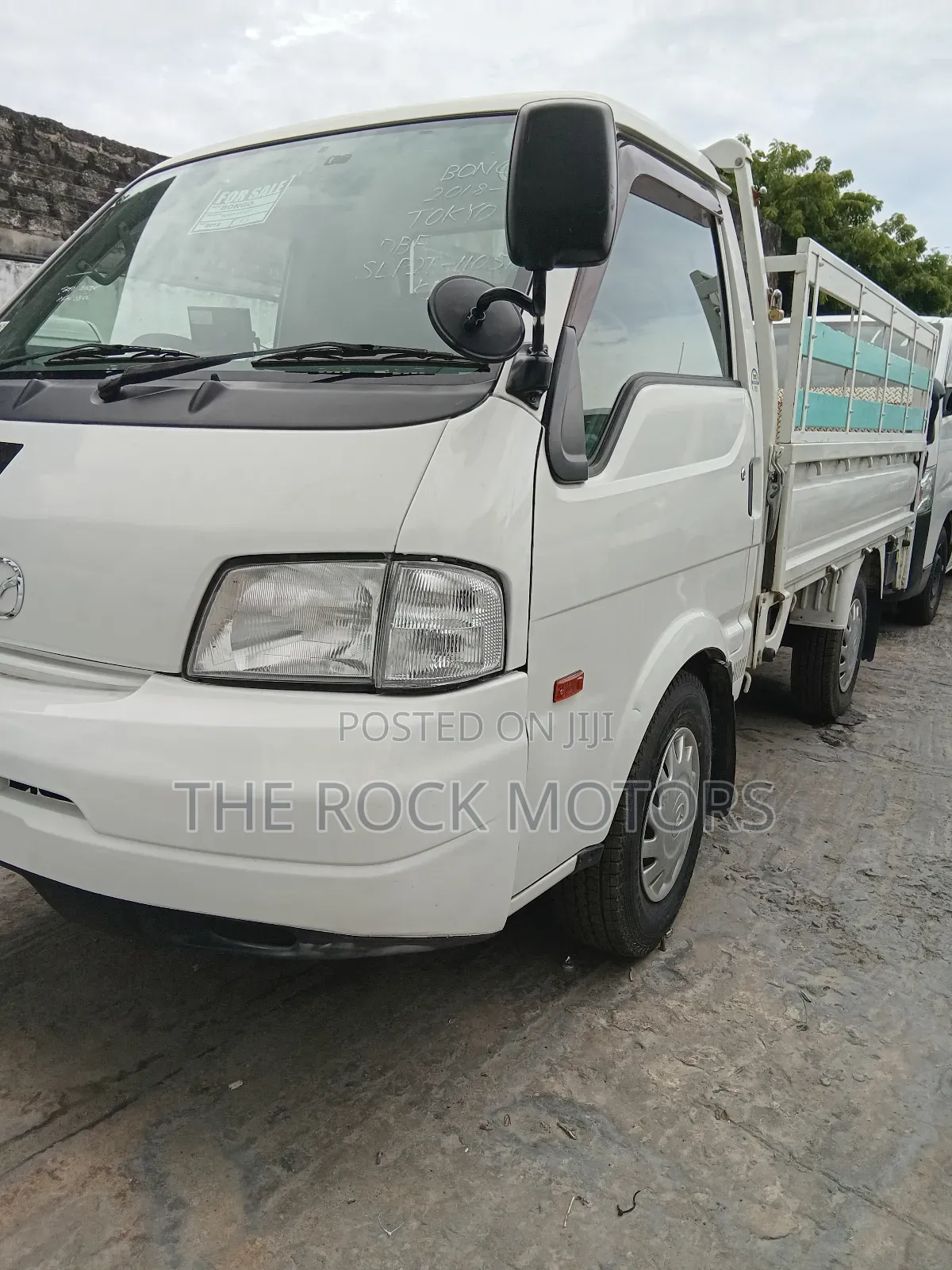 Mazda B 2019 White