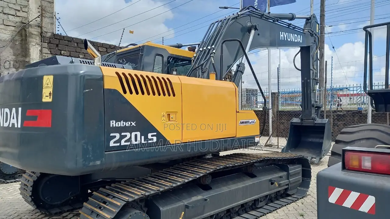Hyundai Ls220 Excavator