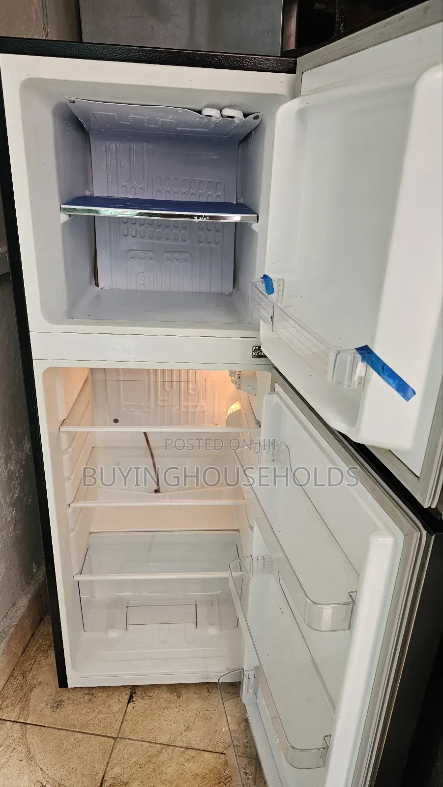 Mika 138l Fridge(Silver) Used