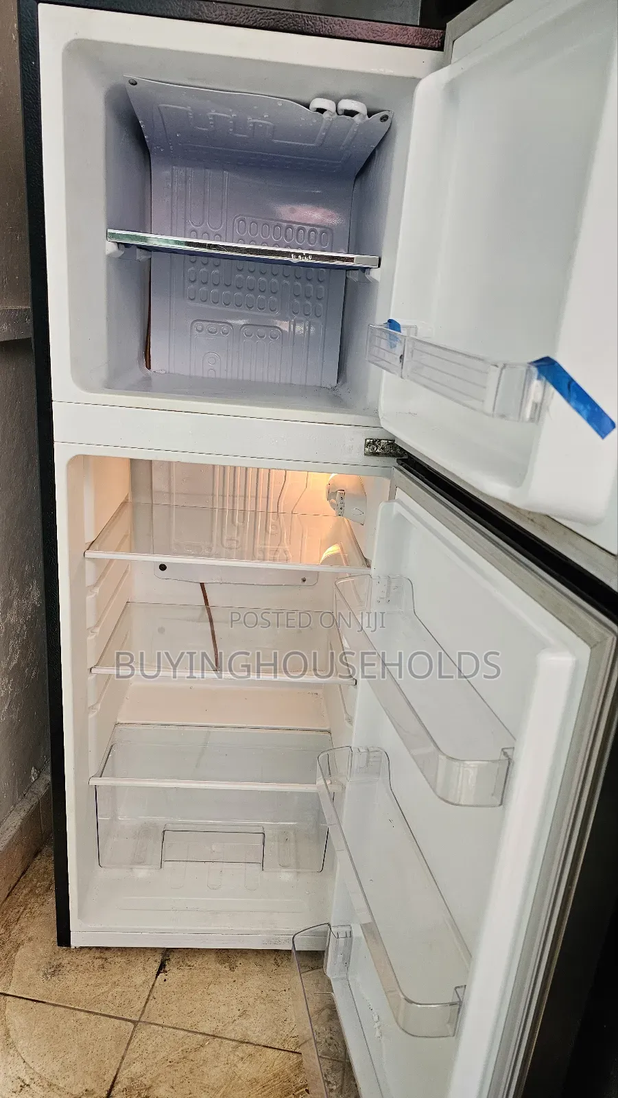 Mika 138l Fridge(Silver) Used