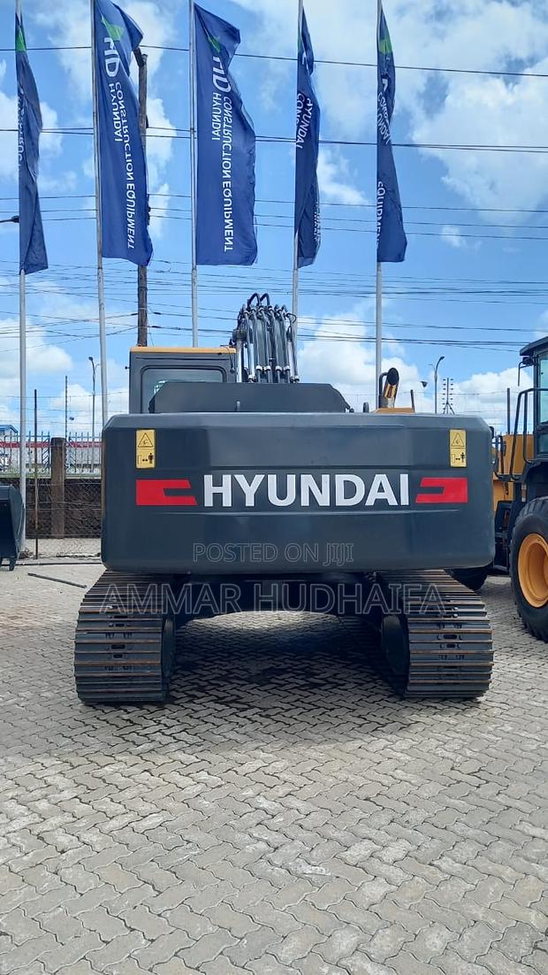 Hyundai Ls220 Excavator - thumbnail 3