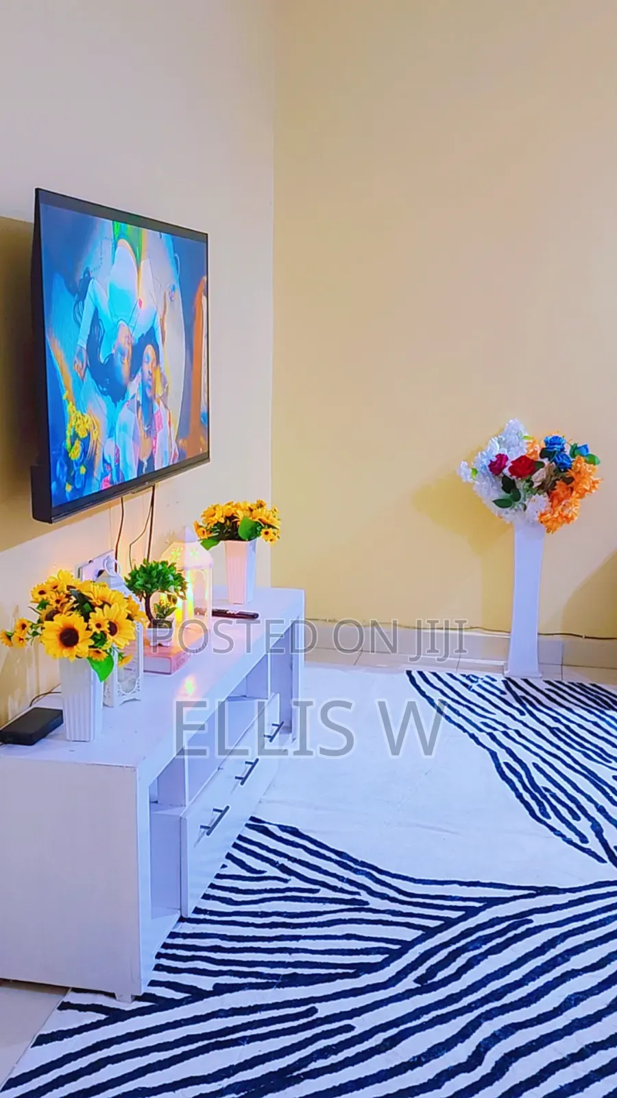 Two-Bedroom Airbnb Mombasa Bamburi, 5 Mins Drive to the Beach