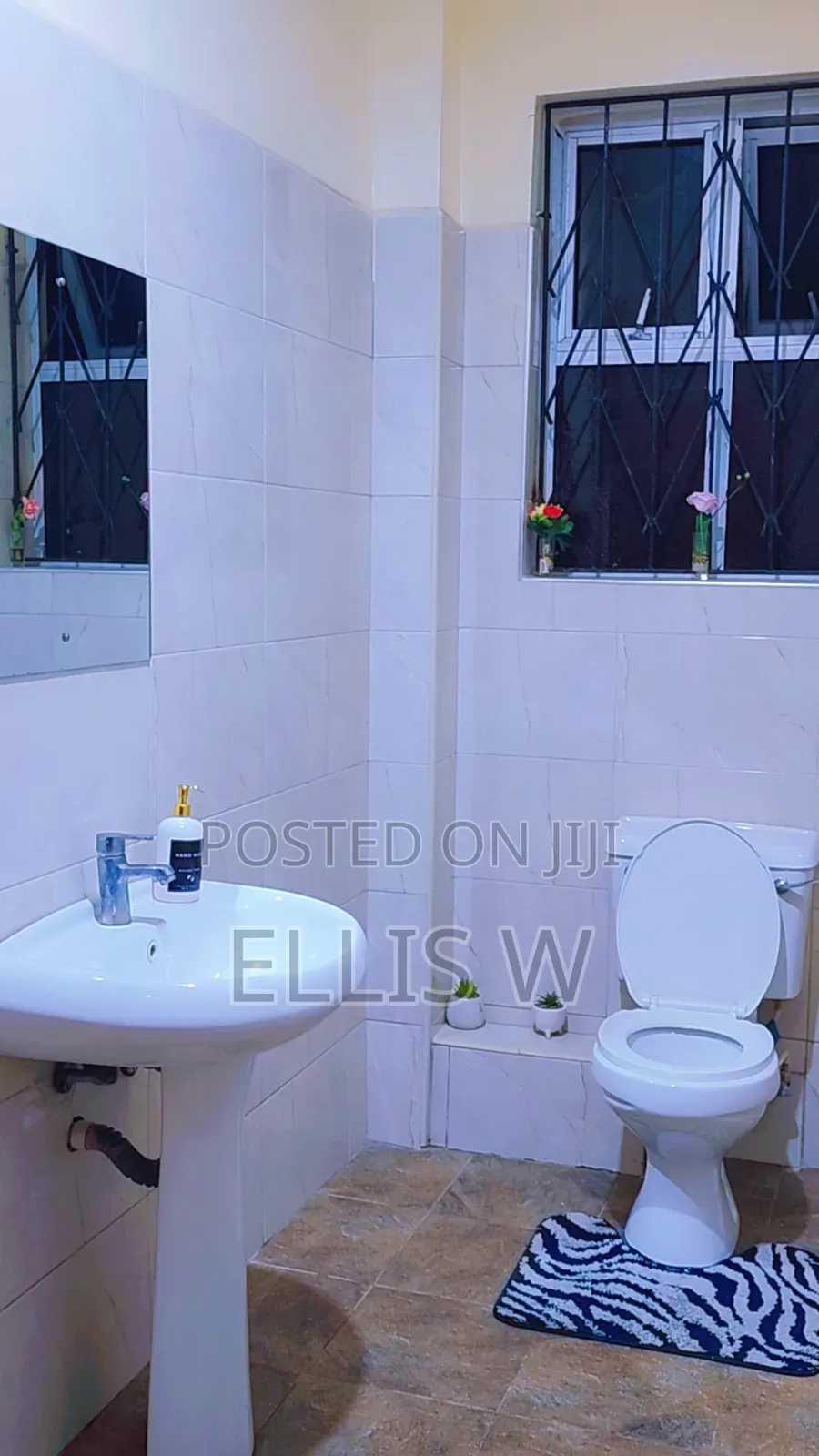Two-Bedroom Airbnb Mombasa Bamburi, 5 Mins Drive to the Beach
