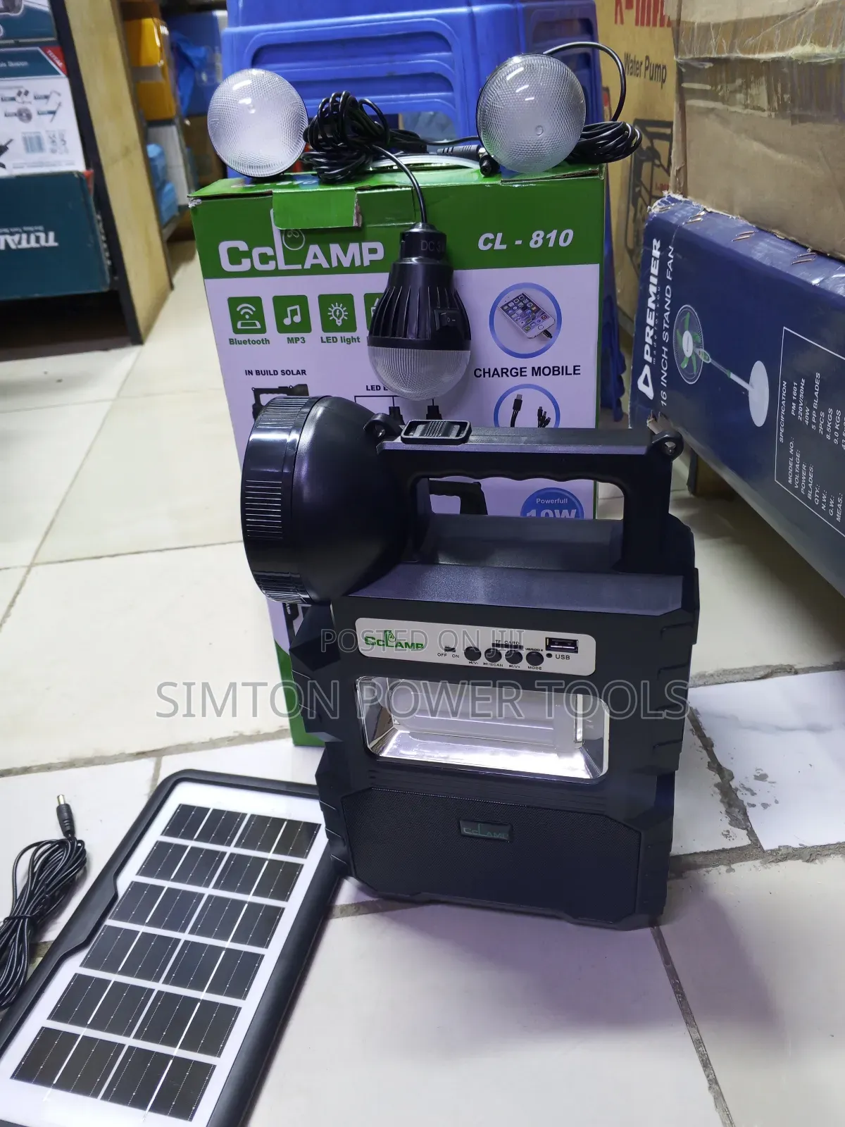 Cclamp Solar Lantern With a Solar Panel and 3 Bulbs