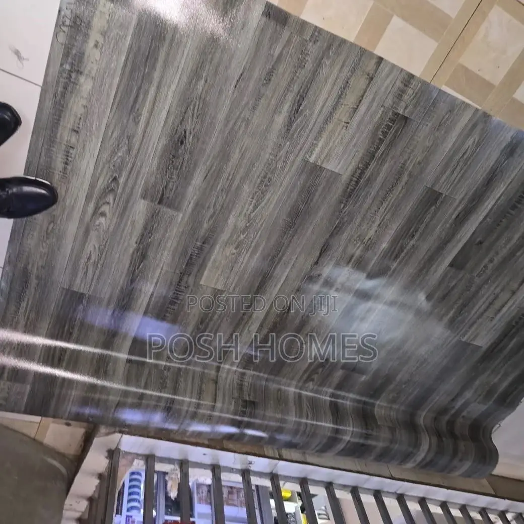 Synthetic Quality Vinyl Mkeka Carpet