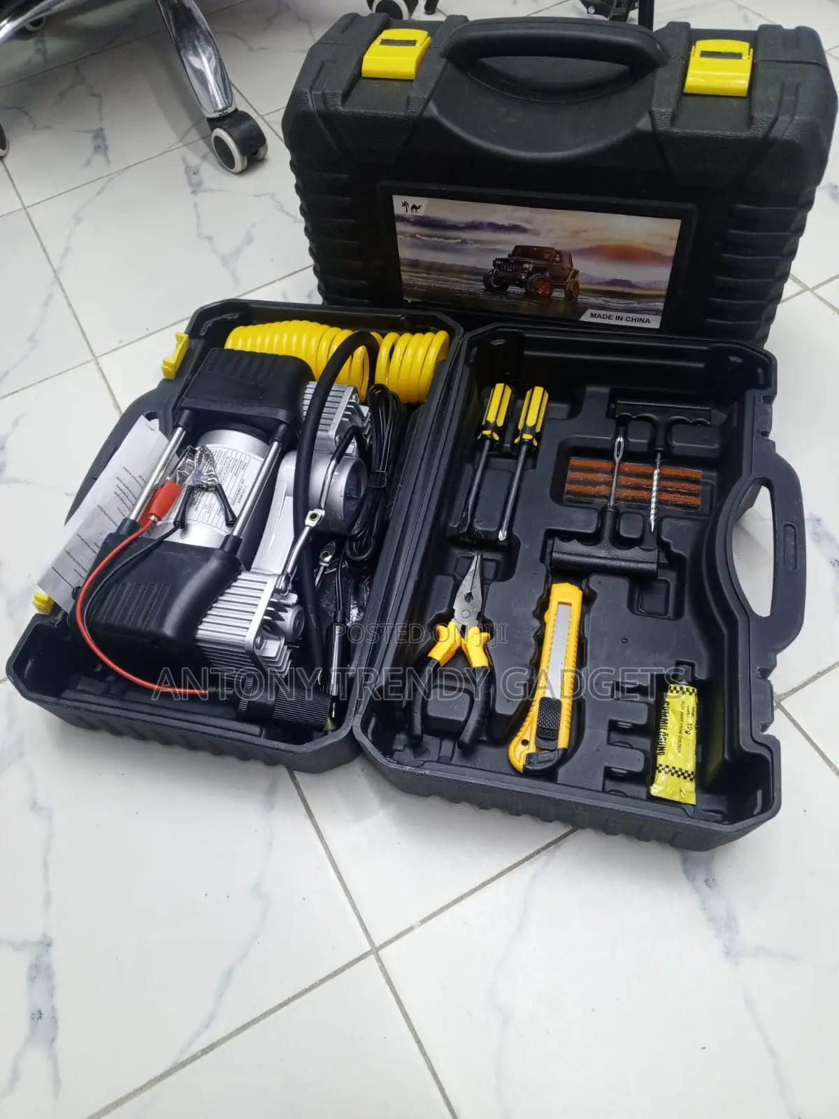 Heavy Duty 12v Car Tyre Inflator Pump With Repair Tools