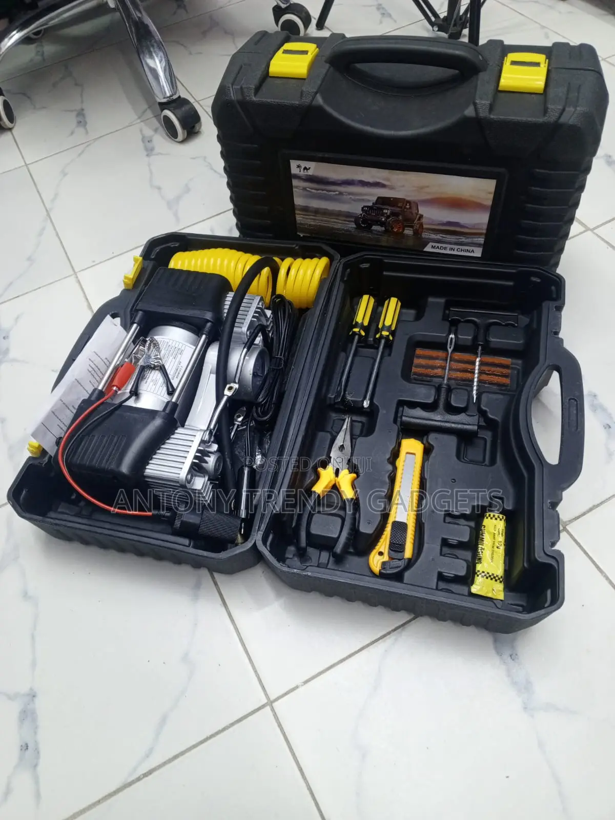 Heavy Duty 12v Car Tyre Inflator Pump With Repair Tools