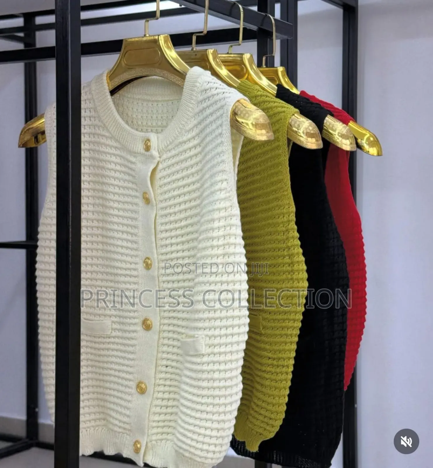 Sleeveless New Inn Sweater