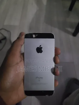 Apple iPhone SE 32 GB Gray