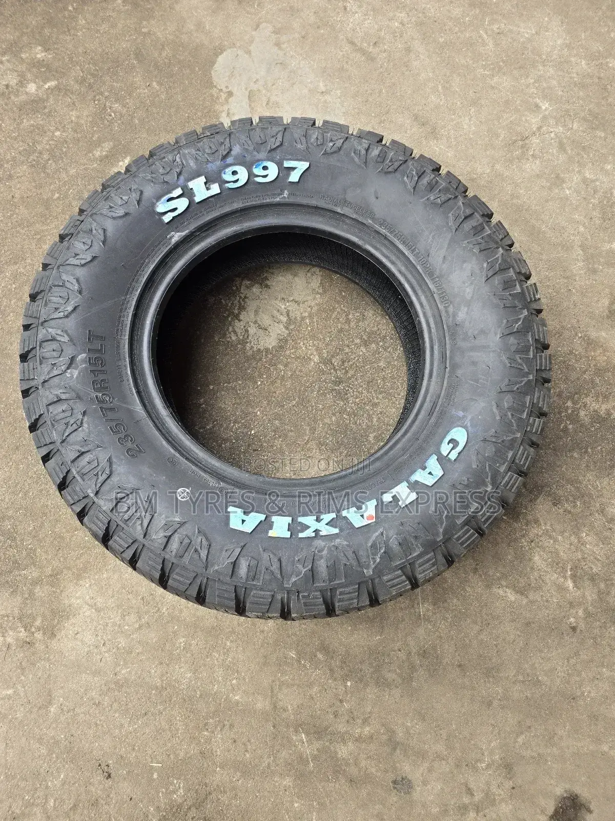 235 /75 R15 Galaxia Tyres (Sl997)