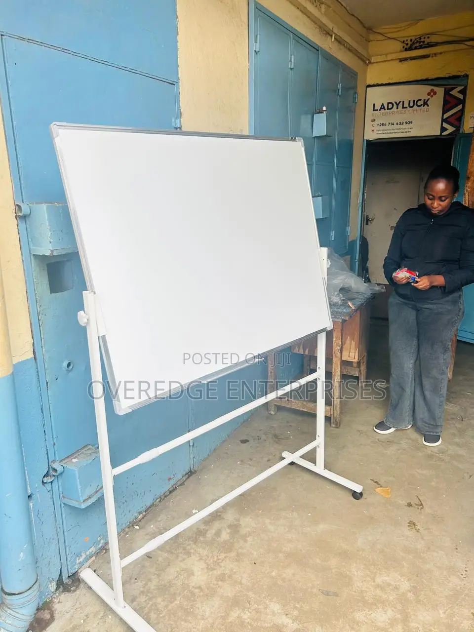90cmx120cm Whiteboard and Wheel Stands on Sale