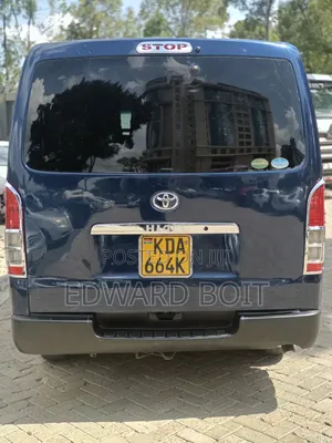Toyota HiAce 2014 Blue