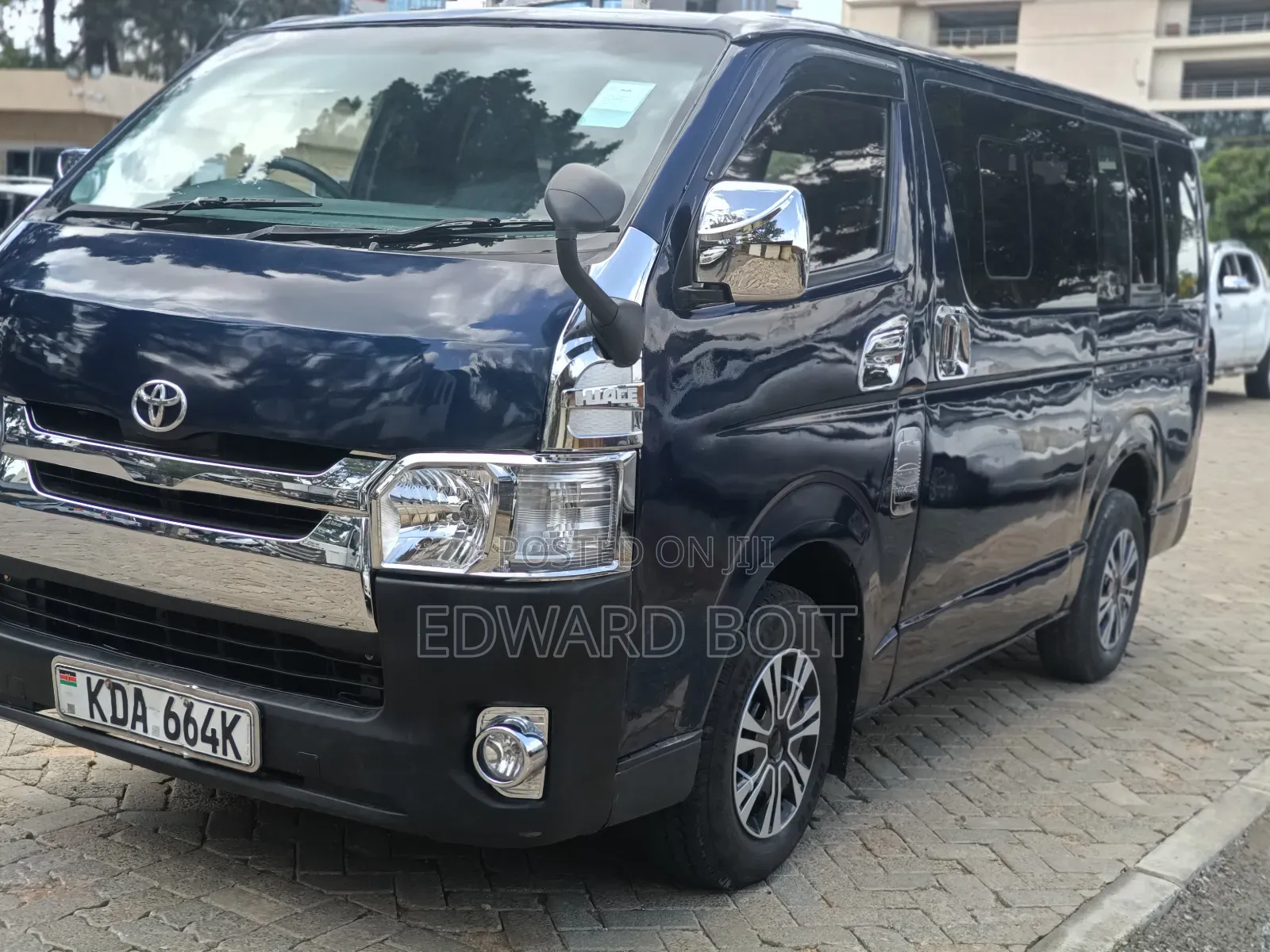 Toyota HiAce 2014 Blue