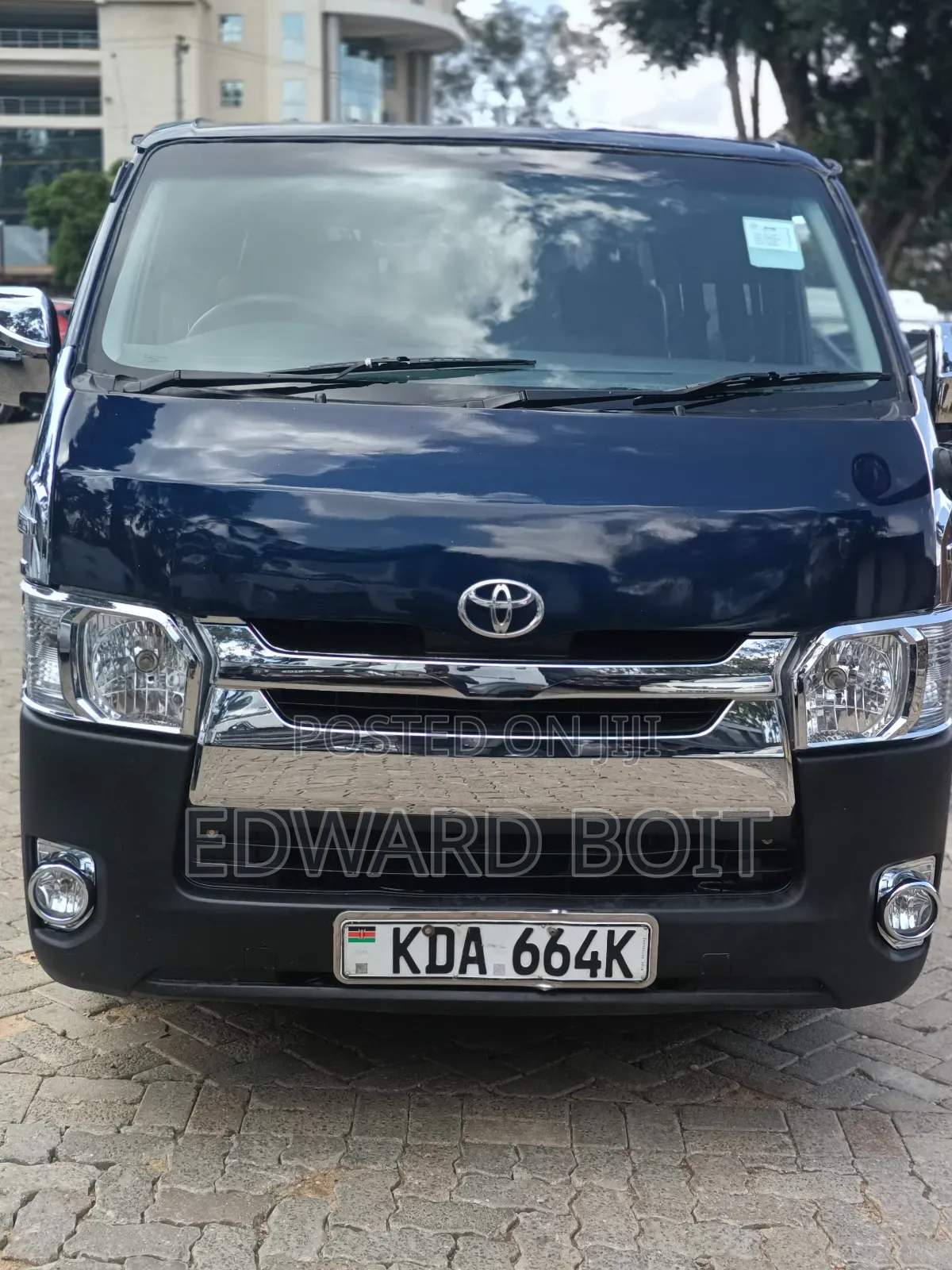 Toyota HiAce 2014 Blue