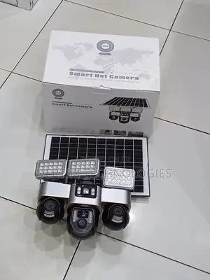 Outdoor Security 12mp 4g PTZ 3lens Camera With Solar Floodlight