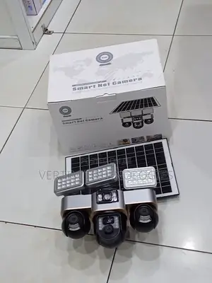 Smartphone Control 12mp 4g PTZ Solar Camera With Solar Flood Light