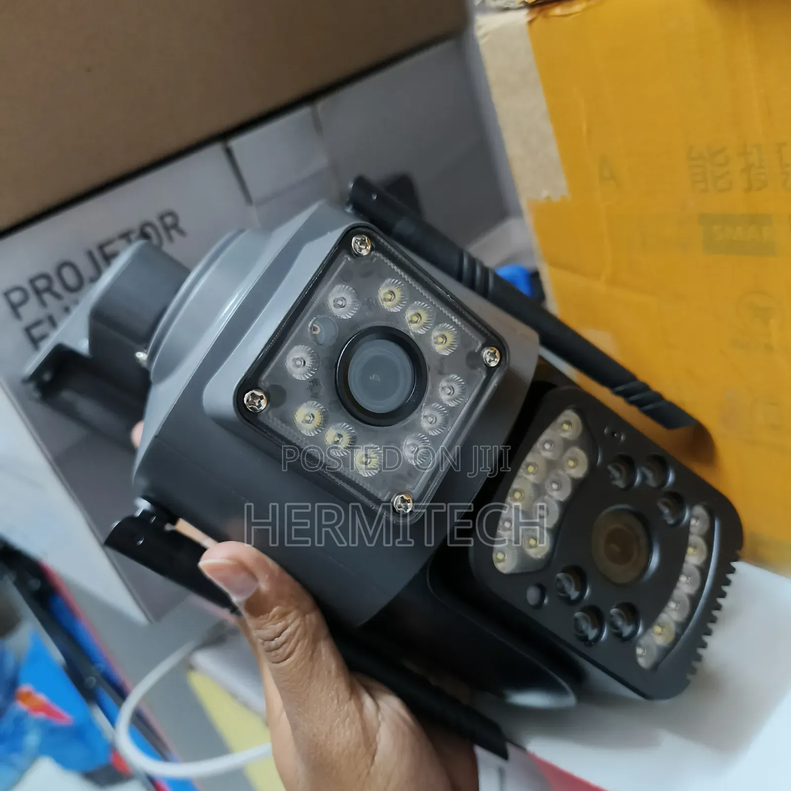 Quality Vision Recordings With Dual Lens 4g Electric Model Camera