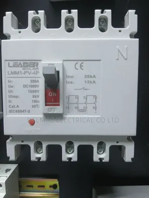 McCb 4pole 250a Solar