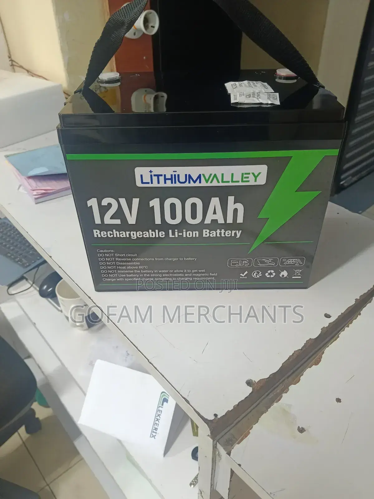 12.8v 100ah
Lithium Valley