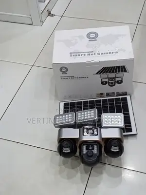 Two-Way Audio 12mp 4g PTZ Multiple Lens Camera With Solar Flood Light