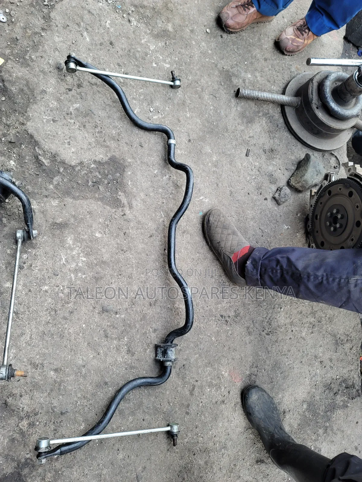 Toyota Vitz Sterbilizer Bar