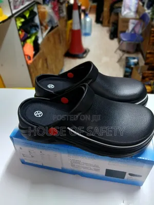Fatigue Free Shoe in Your Kitchen