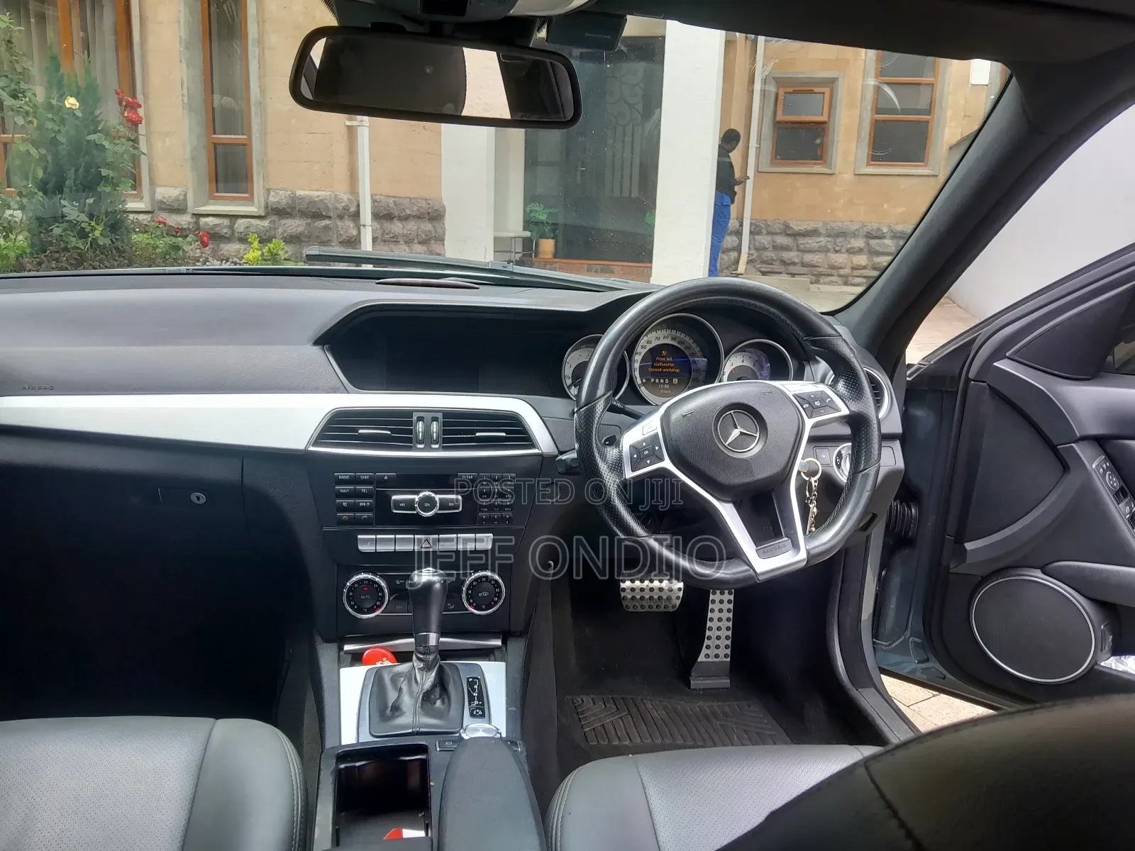 Mercedes-Benz C180 2011 Gray