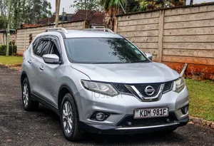 Nissan X-Trail 2015 Silver