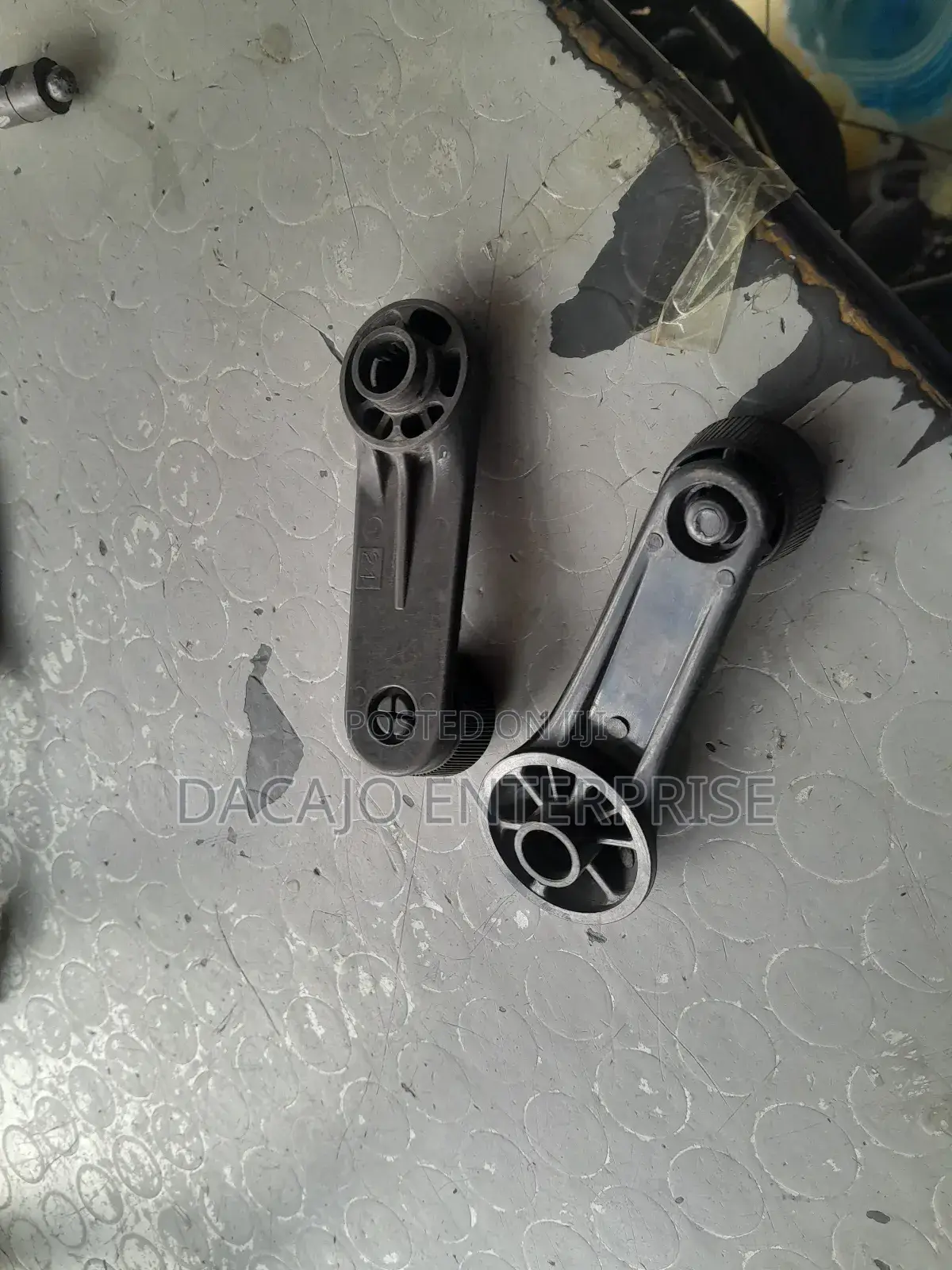 Quality Window Handles(Toyota, Isuzu, Nissan, Sahara