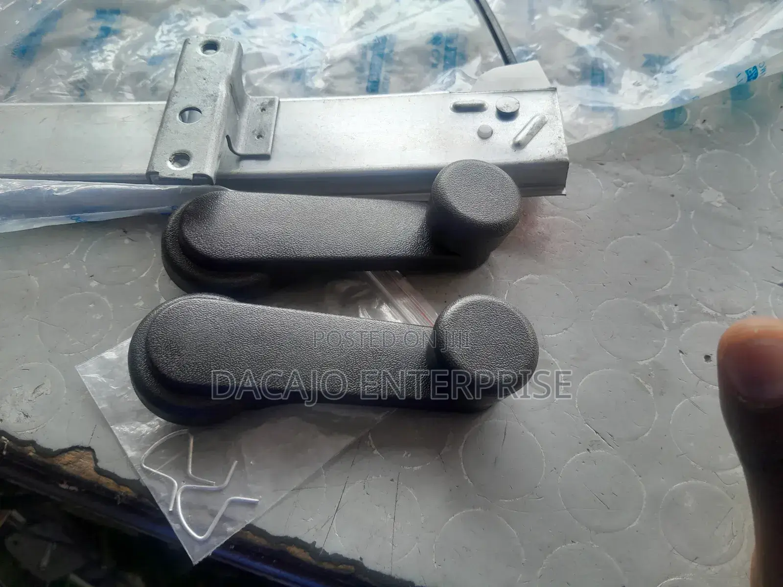 Quality Window Handles(Toyota, Isuzu, Nissan, Sahara