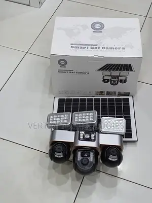 Durable12mp 4g PTZ Multiple Lens Screens Camera With Solar Floodlight