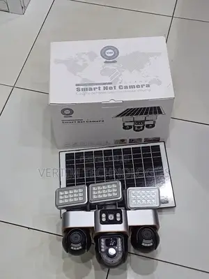Security 12mp 4g PTZ Multiple Lens Camera With Solar Floodlight