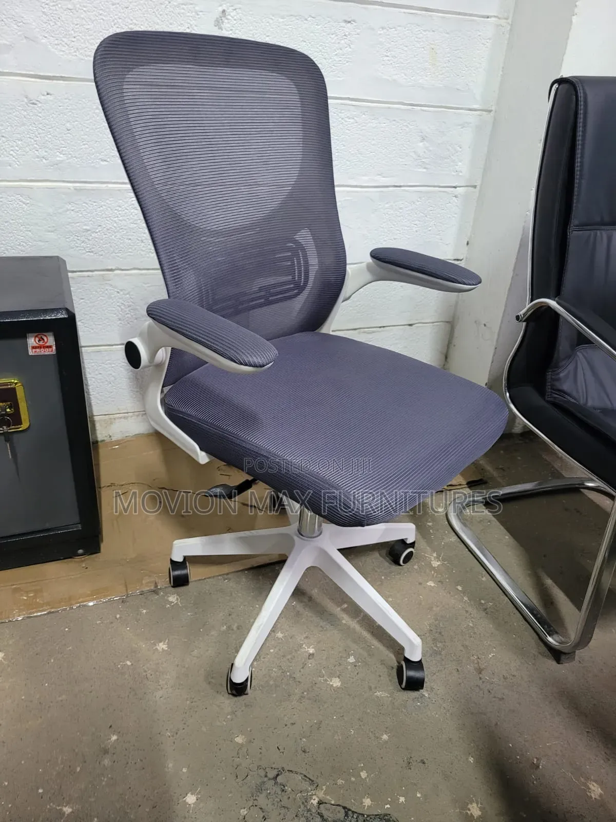 Adjustable Office Chair