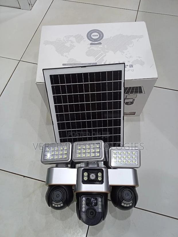 Smart Home Security 12mp 4g PTZ Multiple Lens Camera Solar Flood Light