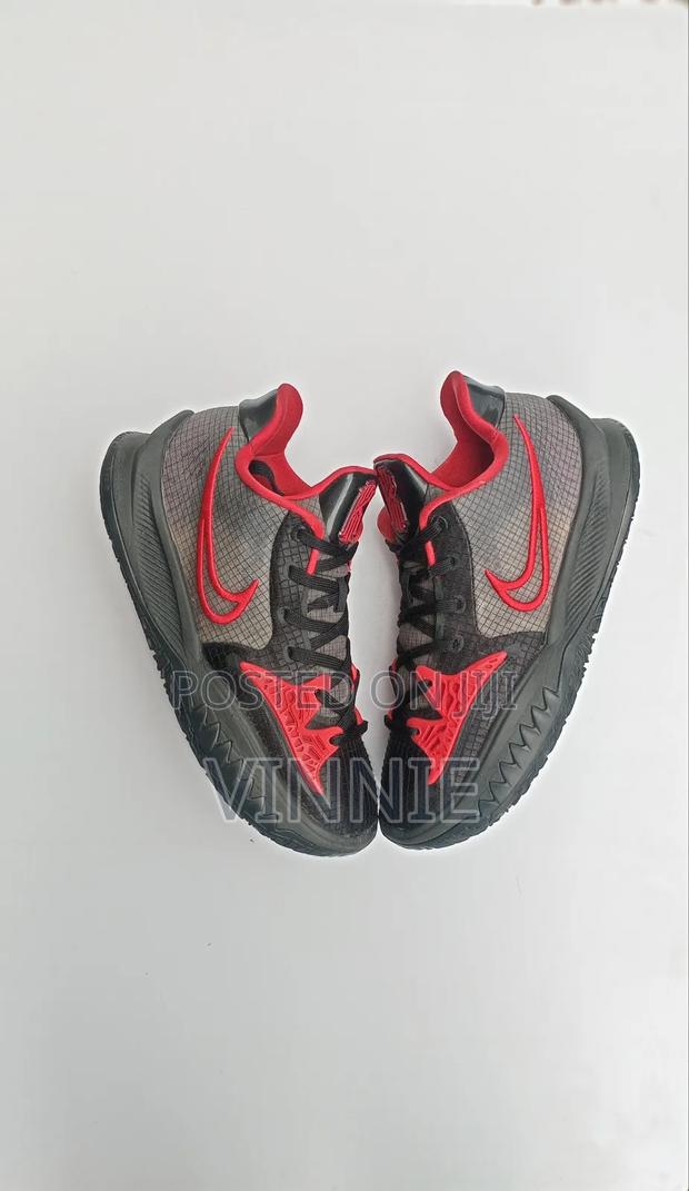 Basketball Shoes - thumbnail 3