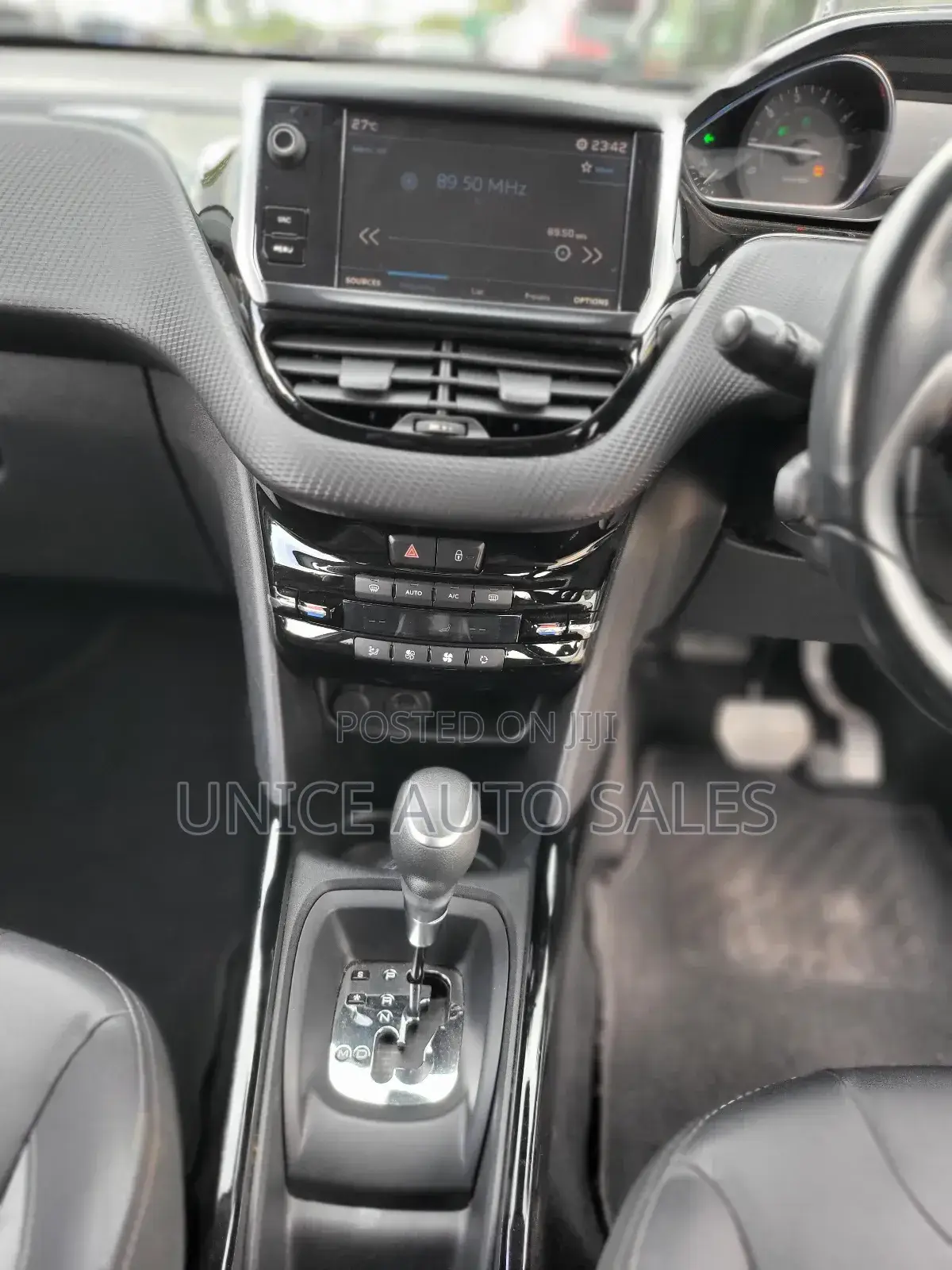 Peugeot 2008 1.2 PureTech (155 Hp) 2019 White
