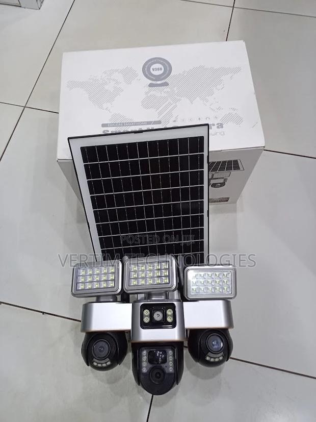 Ultra High Quality 12mp 4g PTZ Solar Camera With Solar Flood Light