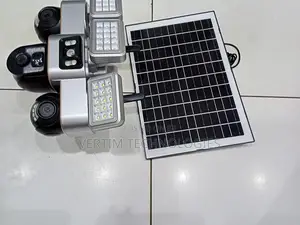 Stable Performance 12mp 4g PTZ Multiple Lens Camera Solar Flood Light