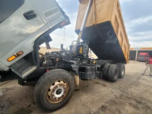 Isuzu FVZ Tipper 2012 Gray
