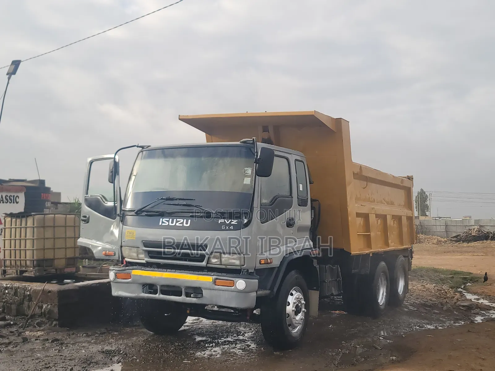 Isuzu FVZ Tipper 2012 Gray