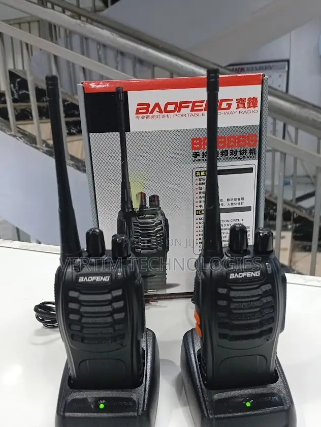 Baofeng Bf-888s Professional Long Range Rechargeable Radio Set