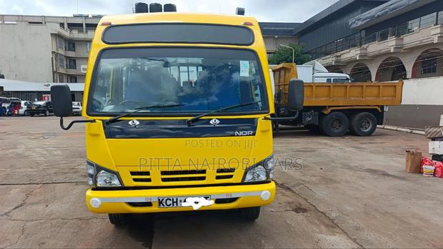 Isuzu NQR 2016 Yellow - thumbnail 5
