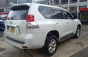 Toyota Land Cruiser Prado 2012 White