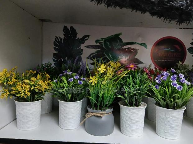 Decorative Flowers With Vases - thumbnail 3