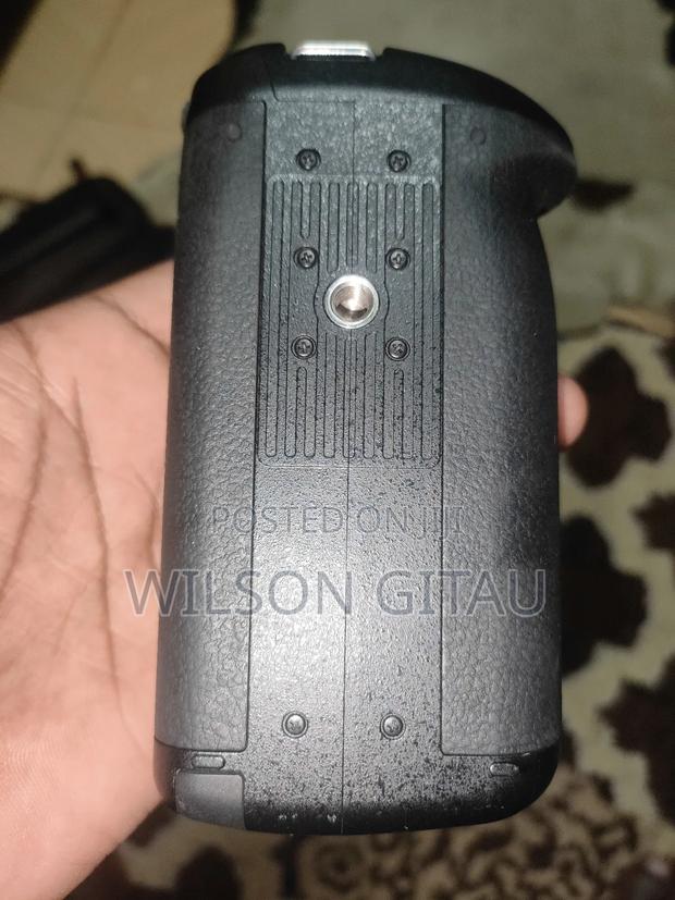 Panasonic DMW-Bggh5 Battery Grip, for Lumix Gh5 Camera - thumbnail 3