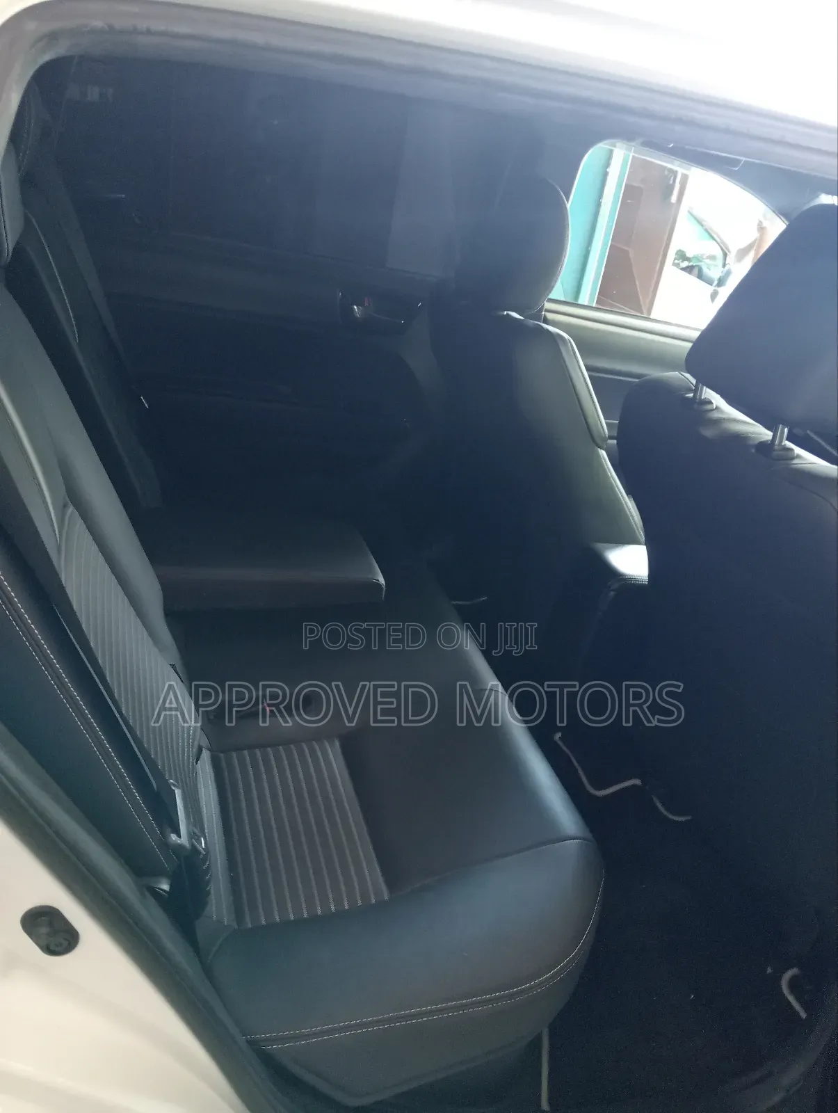 Toyota Corolla Fielder 2018 White